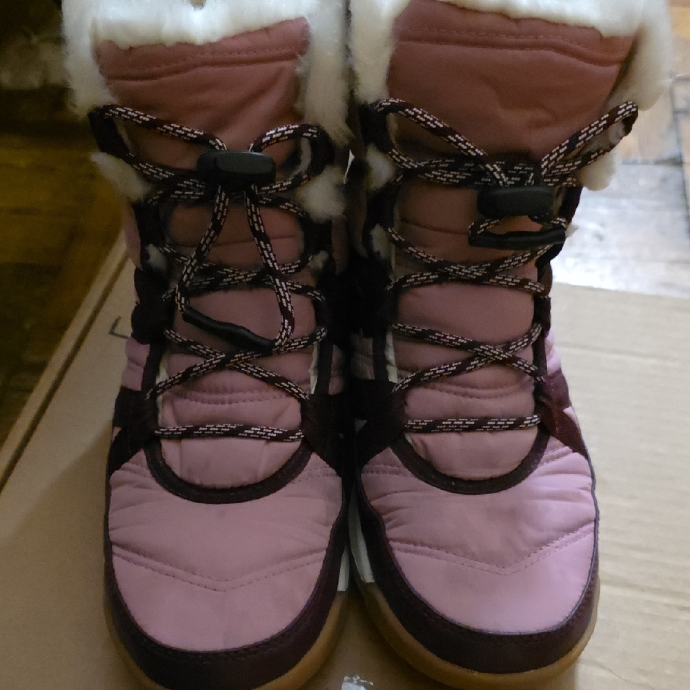 Sorel Women's Pink and Brown Winter Boots
